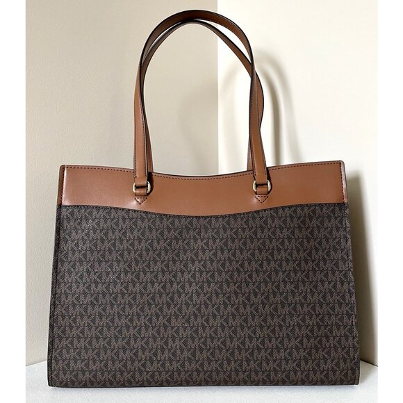 New Michael Kors Jet Set Travel Large Signature Logo Pocket Tote Brown Multi - Picture 3 of 7